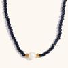 Europa y Estados Unidos temperamento transfronterizo minimalista oscuro acero inoxidable chapado en oro de 18 quilates collar individual de perla de agua dulce con cuentas de cristal