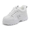 Zapatos de Papá Zapatos de Mujer 2025 Nuevo Invierno Versátil Deportes y Ocio Zapatos Blancos Ins Tendencia Terciopelo Acolchado Zapatos de Algodón