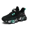Sapatos Infantis 2026 Todas as Estações Novos Tênis Esportivos Infantis Para Crianças Médias e Grandes Sapatos Infantis Flyknit Superfície de Malha Sapatos Casuais Infantis Atacado
