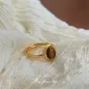 Anel de Dedo Ajustável com Pedra Natural Olho de Tigre, Cor Dourada 18K Eletrodepositado de Luxo Avançado, Preservação de Cor, Aberto