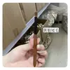 Brocha Pequeña de Hierro para Corrector con Triángulo Oblicuo para Cubrir con Precisión Surcos Lagrimales, Surcos Nasogenianos, Ojeras, Brocha de Maquillaje Sin Rastro con Pelo Animal