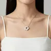 Collar Colgante de Flor Hueca Minimalista de Moda Cadena para Clavícula Estilo Ins Fresco Versátil Tendencia Diseño de Nicho Modelo Nuevo