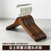 Percha para ropa de mujer tienda de ropa color antiguo flocado antideslizante soporte para ropa percha de ropa al por mayor perchero de madera para pantalones colgador de cabeza de madera maciza