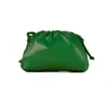 Bolsa Plissada de Couro Macio Feminina 2024 Nova Bolsa Clutch Simples Bolsa de Festa Cor Sólida Textura Bolsa de Ombro Transversal Bolsa de Clipe