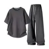 Conjunto Deportivo de Camiseta de Manga Corta Patchwork Desestructurado Falso Dos Piezas para Hombre, Nuevo Estilo de Verano, Sencillo, Elegante, Holgado y Casual