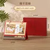 Calendário de Mesa de Madeira Estilo Chinês Ano do Carneiro 2027 Logotipo Personalizado Tendência Chinesa Criativa de Ponta Calendário Mensal Ornamento de Mesa Calendário Empresarial