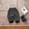 Estilo clássico~Roupas de inverno de veludo macacão infantil calça de moletom novo estilo bebê estiloso listrado com veludo plus espessada quente calça de amarrar no pé