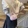 Bolsa de Bowling Plissada Bordada para Mulheres, Moda de Nicho, Luxo Leve, Versátil, Estilo Chanel, Bolsa de Mão Infantil com Letras, Bolsa Transversal Tendência