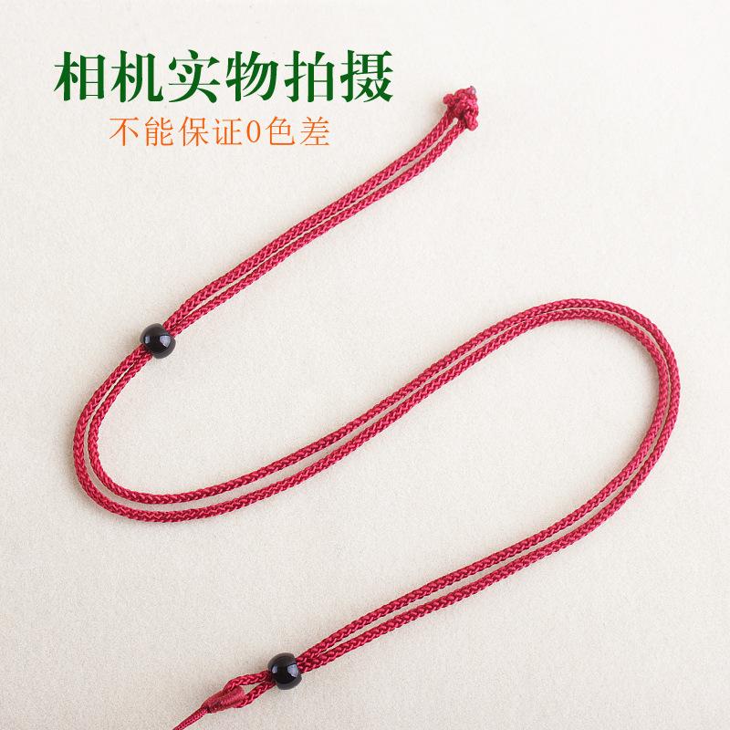 枣红色
