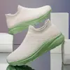 Meias de Tricô Fly-Knit Novo Estilo, Tênis Esportivo Casual de Bico Largo para Casal, Sapatos Slip-On Preguiçosos Masculinos, Sapatos Femininos de Forma Larga, Solado Macio, Transfronteiriço