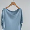 Top de punto Taochuan Elegante Adelgazante Hombros Descubiertos para Mujer 26 Nuevo Estilo Manga Murciélago Manga Corta Yl635