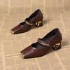 Zapatos de Salón Cruzados de Boca Baja con Tacón Grueso, Nuevo Estilo Primavera y Otoño, Zapatos Pequeños de Cuero Slip-On con Cadena Metálica y Tacón Medio, Versátiles para Verano