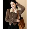 Suéter elegante com gola de pele estilo francês para mulheres, cardigã de tricô de inverno, top super popular que rejuvenesce, casaco curto de pelúcia branco