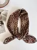 Moda Versátil Decorativa Primavera 2026 Pañuelo para la Cabeza Estampado de Leopardo Pañuelo Cuadrado Pequeño Pañuelo para el Cuello Lazo para la Cintura para Mujer