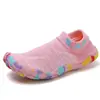 Novos Produtos Transfronteiriços: Sapatos de Fitness para Natação Indoor Masculinos, Sapatos Aquáticos para Caminhada ao Ar Livre e Praia Femininos, Meias de Cinco Dedos para Casal, Sapatos para Rafting