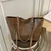 Elegante bolso de mano vintage para mujer, nuevo bolso de hombro texturizado de moda otoño 2026, bolsa de mano de gran capacidad