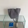 Bolso de Hombro Tipo Cubo de Color Caramelo Nuevo de Verano, Bolso Ligero de Nailon, Casual, Moderno, Versátil, Tendencia, Bolso Tote Estilo Relajado
