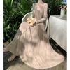 Elegante vestido de fiesta de otoño con falda larga de gran tamaño y vuelo de alta calidad, estilo artístico reductor de edad y ajustado a la cintura, puro deseo.