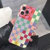 Película Fresca con Patrón de Tablero de Ajedrez Manzana 17P Funda Creativa para Teléfono Iphone18Promax Nicho Cubierta Protectora Ultradelgada