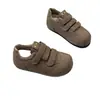 Zapatos de entrenamiento alemanes de cuero esmerilado retro con velcro para mujer, nuevo estilo otoño 2026, suela suave, cómodos, puntera redonda, versátiles, casuales, zapatos de tabla