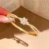 Pulsera de flor de circón chapada en oro real de 18K, lujo ligero, alta gama, moderna y exquisita, diseño único, joyería de nicho