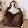 Bolsa Tote Diária Preguiçosa Feminina Outono 2025 Nova Relaxante Grande Capacidade Bolsa de Ombro Fashion e Mais Fácil de Combinar Bolsa de Axila