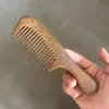 Peine de Sándalo Dorado para Uso en Casa, Peine Tallado de Mango Largo, Peine de Dientes Finos para Cabello Largo, Regalo Unisex, Peine de Sándalo al por Mayor