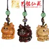 Yiming Xianyuan Escultura em Sândalo Pingente de Desenho Animado Acessórios para Celular Escultura em Madeira DIY Pingente de Animal Fofo Pendente para Bolsa