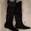 Botas Femininas Pontudas com Babados Empilhadas 2026 Temperamento Novo Estilo Aumento de Altura Emagrecimento Versátil Acima do Joelho Botas Western Cowboy