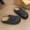 Mules de salto alto estilo francês com bolinhas e bico fechado para mulheres, para usar ao ar livre no verão, novo modelo 2026, sandálias preguiçosas de calçar