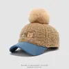 Boné de Baseball de Cashmere Infantil Outono e Inverno Novo Estilo Chapéu de Aba para Menino de 3-8 Anos Chapéu de Urso Quente à Prova de Vento para Mulheres