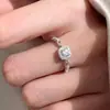 Anillo de Cadena de Diamantes Cuadrados de Circonita de Plata Esterlina S925 para Mujer Diseño Nicho Ins Lujo Ligero Alto Sentimiento Elegante Anillo de Diamantes Flash