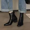 Botines retro de cuero estilo británico, adecuados para comercio transfronterizo, con tacón grueso, punta cuadrada pequeña y cremallera trasera, perfectos para otoño e invierno, disponibles en tallas grandes para mujer