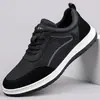 Zapatos de malla transpirables de verano para hombre, zapatillas deportivas para caminar al aire libre, cómodos y no fatigantes, zapatos casuales para papás de mediana edad