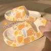 Nuevas pantuflas de EVA para estudiantes de verano con suela suave y gruesa para pisar excrementos para el hogar, lindas sandalias de oso de queso para mujer