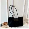 Bolsa de camurça grande capacidade transfronteiriça para mulheres, nova bolsa de ombro versátil outono e inverno 206 para trabalho e deslocamento, bolsa tote