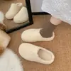 Chinelos peludos estilo Birkenstock para mulheres, nova coleção outono/inverno 2026, com sola grossa, versáteis, forrados com fleece, de calçar, chinelos de algodão com design de bico fechado