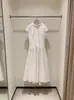 Vestido Elegante de Alto Padrão Estilo Coreano, Branco Pérola Brilhante, Costas Abertas, com Decote Estruturado, Vestido Branco para o Dia a Dia para Mulheres