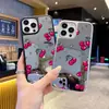 Funda de Teléfono Estilo Coreano con Cerezas y Espejo Adecuada para Apple 17 Pro, Sensación de Alta Gama, Funda Dura de Cobertura Completa para iPhone 16