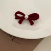 Pinza para el pelo con lazo de perlas flocado, pinza lateral dulce, pinza de pico de pato pequeña para Instagram, accesorios para el pelo de Año Nuevo, alta gama