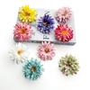 Simulado Agulha de Pinheiro Crisântemo Flor Crisântemo de Seda Dourada Garra de Caranguejo Crisântemo DIY Grampo de Cabelo Flor Estilo Antigo Dinastia Han Cocar Lembrança Fotografia de Casamento