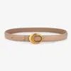 Cinturón de cuero versátil y moderno para mujer hecho de piel de vaca de capa superior, adecuado para combinar con jeans y pantalones de vestir, en un estilo minimalista