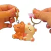 Novo Pingente Magnético de Casal Ursinho Fofo Abraçando Boneco Decoração Chaveiro Criativo para Mochila Presente
