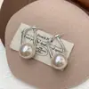 Brincos Minimalistas Únicos e Sofisticados Joias Pequena Luxúria Simples Moda Versátil Argolas de Orelha com Pérolas Tarraxas