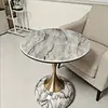 Mesa auxiliar de roca de lujo ligero, mesa de café pequeña, mesa de rincón para sala de estar, mesa redonda pequeña móvil simple y moderna para balcón, mesita de noche