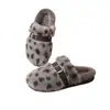 Outono e Inverno Novo Estampa de Leopardo Fivela Retrô Birkenstock Peludo Bico Fechado Meia-Pantufa Feminina Quente Roupa de Casa Pantufas de Algodão