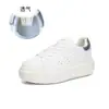 Zapatillas blancas de cuero genuino con suela de espuma para mujer, nuevo modelo otoño 2026, zapatos casuales de estilo universitario simples y versátiles con suela gruesa para mujer