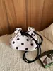 Bolsa de la suerte de lunares estilo coreano inspirada en Ins para mujer, nuevo modelo 2026, alto valor estético, gran capacidad, versátil bolso casual de hombro y cruzado