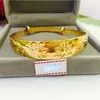 Atacado pulseira de latão banhada a ouro joia ouro falso barraca de joias fornecimento direto da fábrica pulseira estrela push-pull