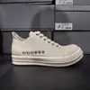 26 Nuevos Zapatos de Skate Bajos para Hombre de Primavera Punta Redonda Huecos Transpirables Piel Genuina Con Cordones Boca Baja Zapatos Individuales Moda Casual Tendencia